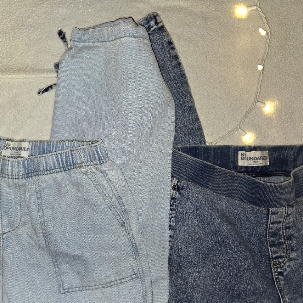 2 pair of No boundaries comfy denim